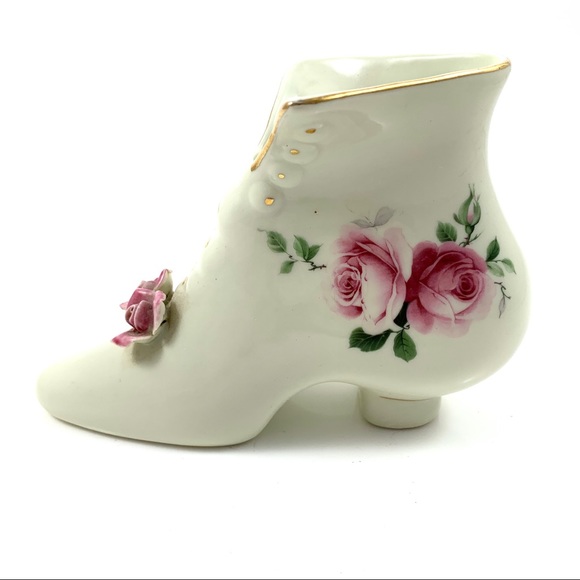Antique Other - Antique 1950s porcelain boot planter with 🌹 roses